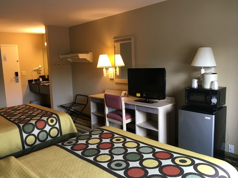 Super 8 By Wyndham Vicksburg Motel Екстериор снимка