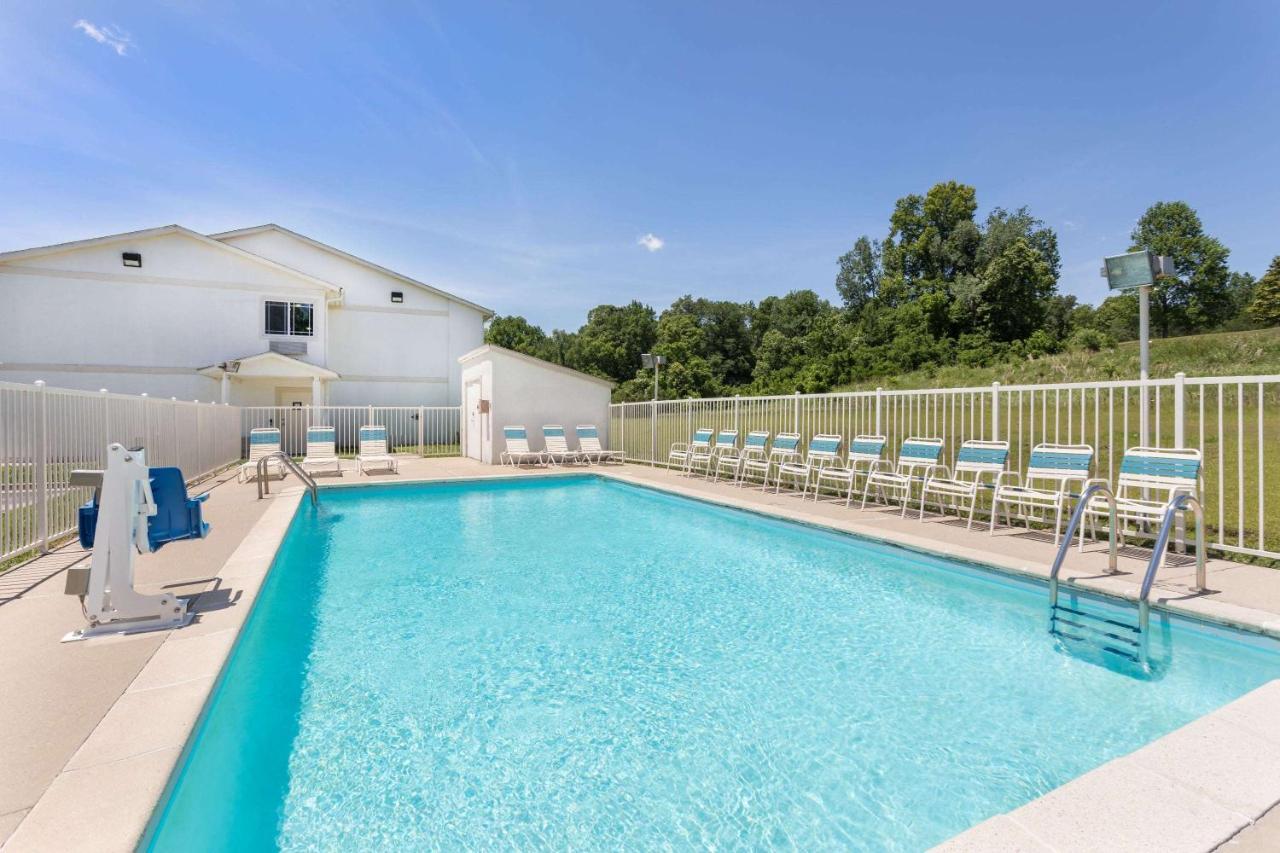 Super 8 By Wyndham Vicksburg Motel Екстериор снимка